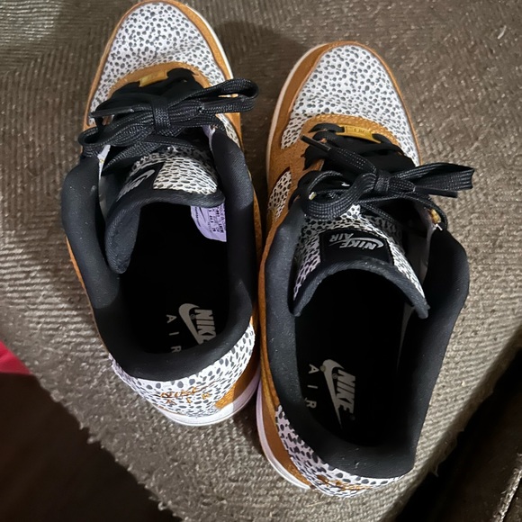 Men’s Nike size 12 - Picture 2 of 2